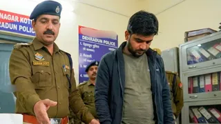 प्रतीकात्मक प्रस्तुतीकरण के लिए तस्वीर को एआई टूल की मदद से बनाया गया है।