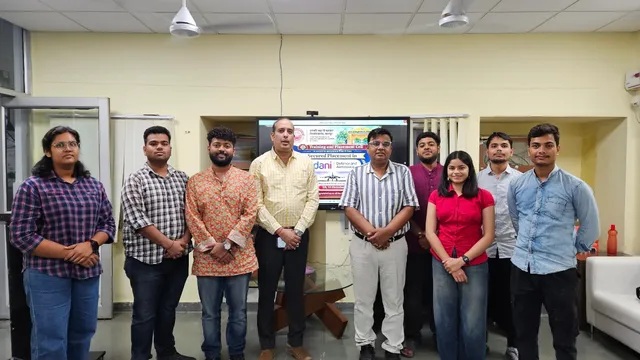 अदाणी डिफेंस एंड एयरोस्पेस कंपनी में CSJMU के सात विद्यार्थियों का हुआ सेलेक्शन, मिला 5.5 लाख का पैकेज