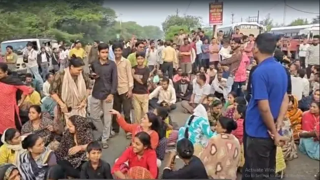 mhow protest 212