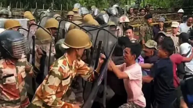 'अपर सियांग पावर प्रोजेक्ट' को लेकर अरुणाचल प्रदेश में प्रदर्शन, पुलिस ने दागे आंसू गैस के गोले; झड़प में चार महिलाएं घायल
