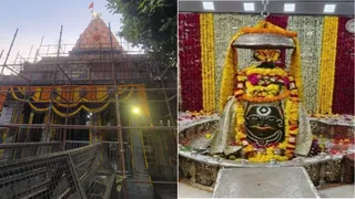 महाकाल मंदिर परिसर में मचान बनाया जा रहा।