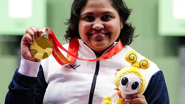 Asian Para Games 2026: मोना अग्रवाल ने किया कमाल, वर्ल्ड रिकॉर्ड के साथ सोने पर लगाया निशाना; अवनि ने किया निराश