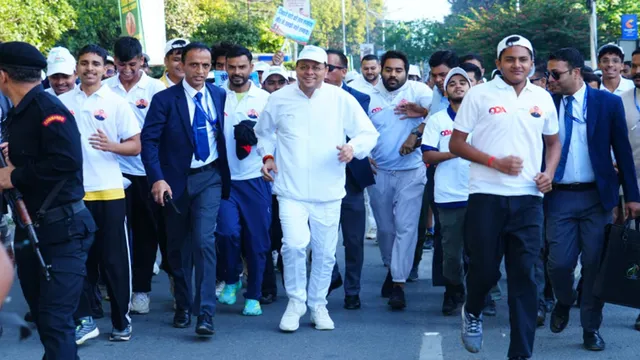 सीएम धामी ने उत्तराखंड वॉकथॉन को दिखाई हरी झंडी, बोले- 'नशे के खिलाफ लड़ाई पूरे समाज की जिम्मेदारी'
