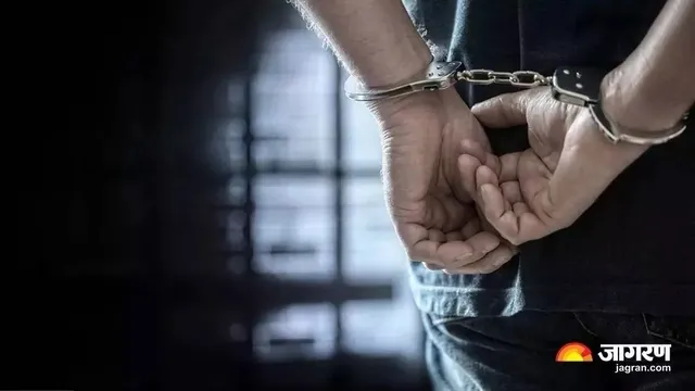 मेरठ में पुलिस व स्वाट टीम की गिरफ्त में आए मोबाइल लूट के आरोपित, अलग-अलग जगह से हुए गिरफ्तार