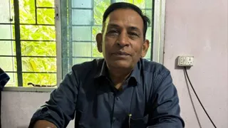 गम्हरिया लैम्पस के प्रशासक बसंत कुमार सिंह। (जागरण)