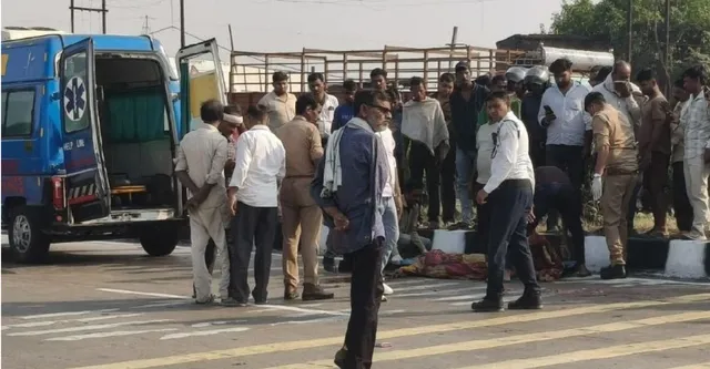 एक पल में उजड़ गई बेटे की दुनिया, कानपुर देहात में मां ने धक्का देकर तेज रफ्तार कंटेनर से बचाई जान और खुद दुनिया छोड़ गई