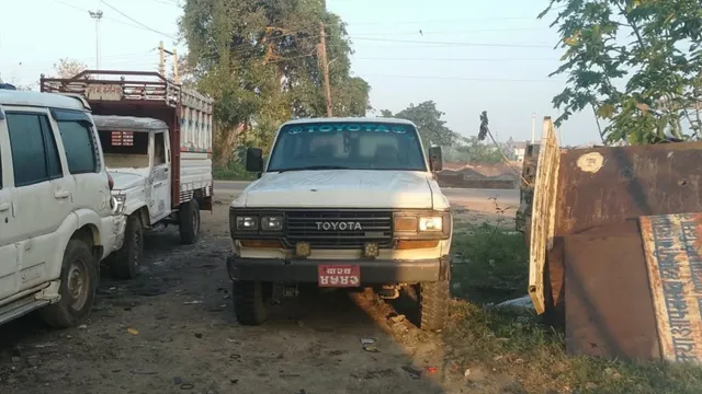 भारतीय सीमा पर नेपाली गाड़ियों की पार्किंग शक के घेरे में, यूपी पुलिस ने शुरू की जांच
