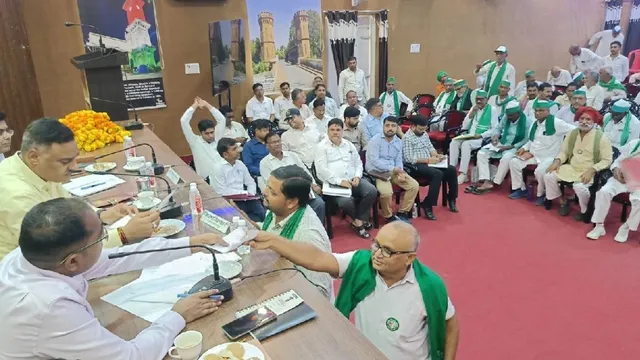 विंध्य एक्सप्रेस वे से भूमिहीन होंगे किसान, योजना रद करने की मांग; जिलाधिकारी ने दिया निराकरण का निर्देश
