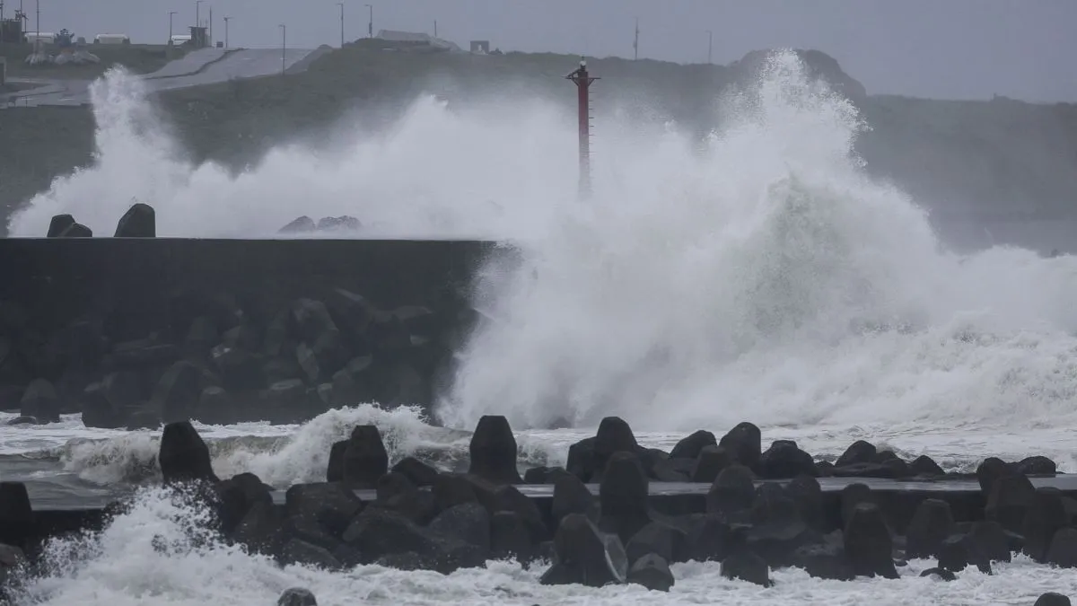 Taiwan Typhoon Champi