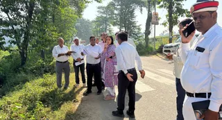 सीएम शहरी विस्तारीकरण योजना के तहत प्रस्तावित परियोजना का डीएम ने स्थलीय निरीक्षण किया। जागरण