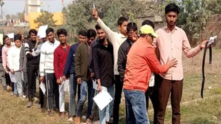 परीक्षा केंद्र पर सख्त इंतजाम (फाइल फोटो)