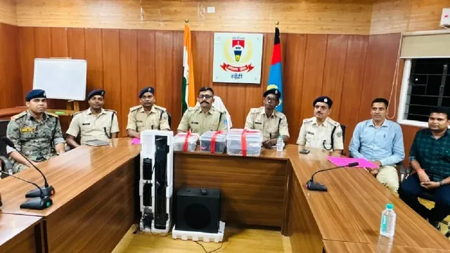 रांची में फादर बेनेदिक बारला पर हमले का खुलासा, 3 नाबालिग पकड़े गए; 85 हजार से अधिक रुपये बरामद
