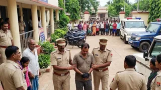 पुलिस ने भेजा जेल (एआई जेनरेटेड तस्वीर)