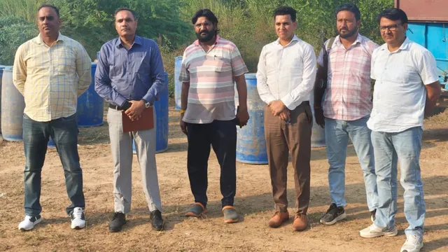 रेवाड़ी में दिल्ली-जयपुर हाईवे पर तेल का अवैध कारोबार, 2200 लीटर पेट्रोल-थिनर जब्त; आरोपित फरार
