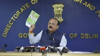दिल्ली सचिवालय में प्रेस वार्ता करते शिक्षा मंत्री आशीष सूद। सौजन्य : दिल्ली सरकार