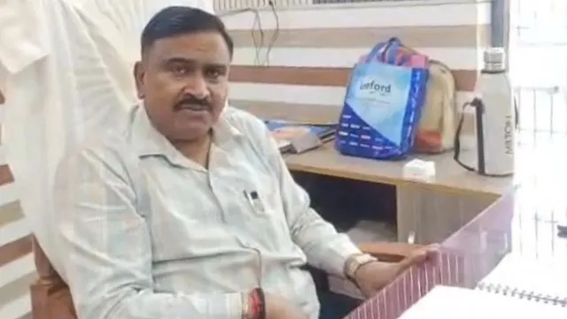 कासगंज के BDO की मुश्किलें बढ़ीं: अब भ्रष्टाचार की FIR भी, 10% कमीशन का बंटवारे में डिप्टी CM ने किया था सस्पेंड
