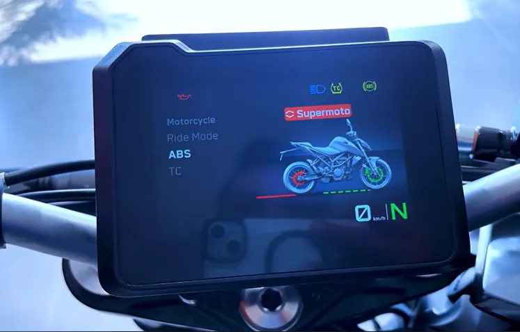 KTM 200 Duke Screenshot 2026-10-25 102247