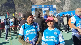हल्द्वानी निवासी 65 वर्षीय गिरीश बिष्ट और 64 वर्षीय नीमा बिष्ट ने प्रतिभाग किया। जागरण