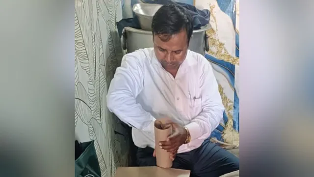 अमरोहा में खाद्य विभाग की छापेमारी से मचा हड़कंप, 11 खाद्य पदार्थों के लिए गए नमूने
