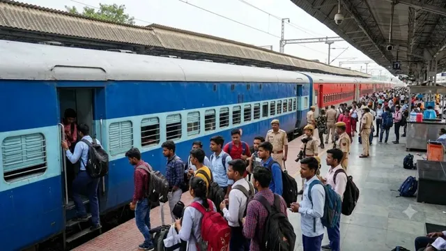 UP PET परीक्षा के लिए मुरादाबाद से लखनऊ तक चलेंगी स्पेशल ट्रेनें, शाहजहांपुर और बिजनौर के बीच भी होगा संचालन