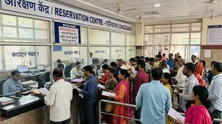 दीवाली पर गाजियाबाद आरक्षण केंद्र की शाम की शिफ्ट बंद ( एआई जेनरेटेड इमेज )