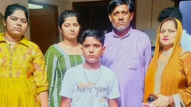 मेरठ की रितिका गोस्वामी ने सीए इंटर में रचा इतिहास, नेशनल टॉपर को भी पछाड़ा, 'समझने' को बताया सफलता का मंत्र