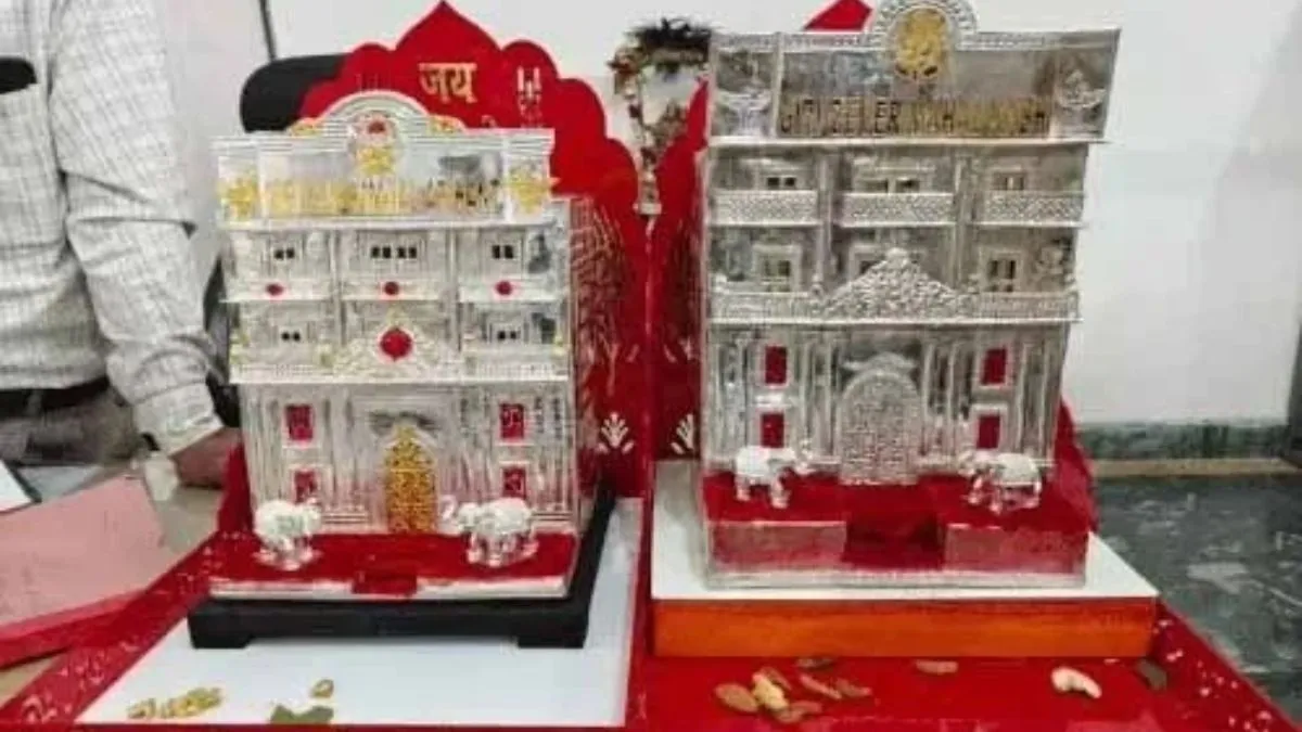 उदयपुर: सांवलियाजी सेठ को दिल्ली के कारोबारी ने भेंट किए चांदी के दो शोरूम, कीमत 7 लाख रुपये