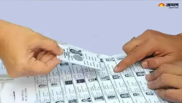 सोनभद्र में बीएलओ की करामात, मतदाता सूची में डाल दिए 4180 दोहरे नाम