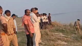 गाजीपुर में गंगा नदी में मिला ट्राली बैग, अंदर युवती का शव मिलने से सनसनी।