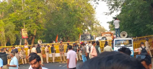 BPL BJP protest C 2157