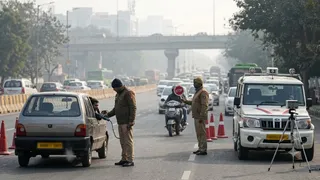 एनसीआर में धुएं और जाम पर लगाम लगाने की तैयारी (AI-Generated Image)