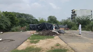 हिसार-सिरसा मार्ग से जुड़ेगा सेक्टर- 33, सड़क की मार्किंग व लेवलिंग का काम शुरू।