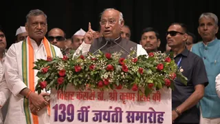 कांग्रेस अध्यक्ष मल्लिकार्जुन खरगे का कांग्रेस ने किया बचाव। (फोटो- पीटीआई।)