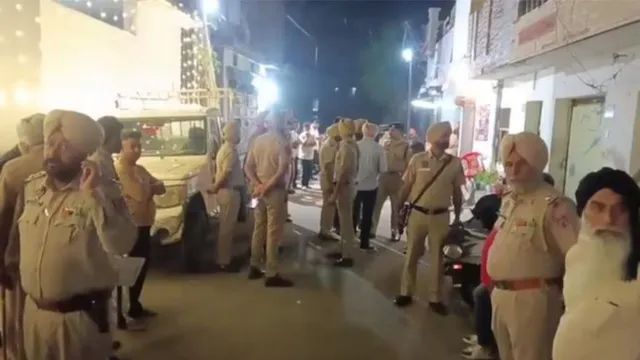 पंजाब के मोगा में स्कॉर्पियो में सवार हमलावरों ने की फायरिंग, 2 लोगों की मौत और 3 घायल
