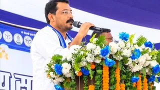 प्रयागराज में सहसों में कार्यकर्ताओं को संबोधित करते सांसद चंद्रशेखर आजाद। जागरण