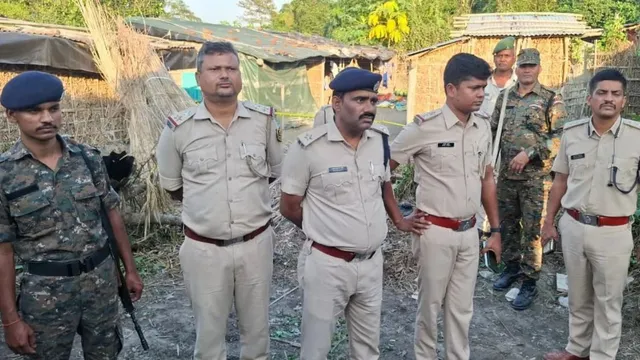पूर्णिया में गोबर फेंकने को लेकर खूनी संघर्ष, विवादित जमीन पर लाठी-डंडे चले, इलाज के दौरान एक की मौत
