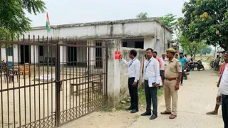 बिना मान्यता स्कूल चलाने पर शिक्षा विभाग सख्त, 31 अक्टूबर तक बंद करने का अल्टीमेटम (AI Generated Image)