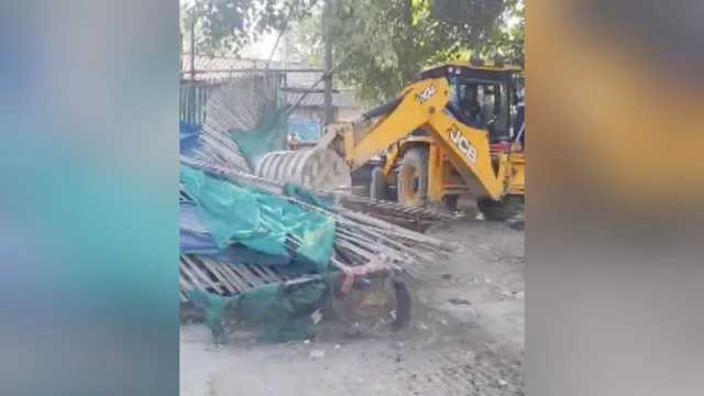 बलिया मंडी में अतिक्रमण हटाने के दौरान हंगामा, पांच नामजद समेत 15 पर मुकदमा दर्ज

