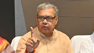 इंटर्न डॉक्टरों की ड्यूटी में हेराफेरी पर स्वास्थ्य मंत्री की सख्त हिदायत