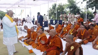 युद्ध नहीं, प्रेम और अहिंसा से मिलेगी दुनिया को शांति
