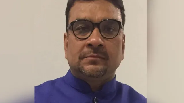 बांटने वाली इस राजनीति से बाज आइए!
