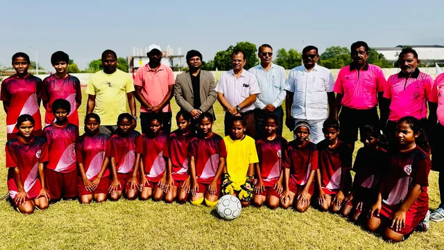 जौनपुर में प्रदेश स्तरीय बालिका फुटबाल चैंपियनशिप में आजमगढ़ और वाराणसी और व‍िंंध्‍याचल ने दर्ज की जीत
