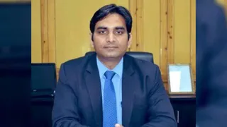 कांगड़ा के DC हेमराज बैरवा। फाइल फोटो