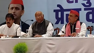 पार्टी वोट चोरी जैसे मुद्दों से जनता का ध्यान भटकाने की कोशिश
