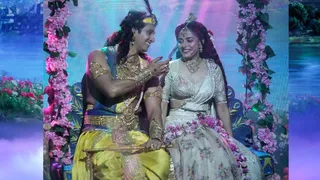 वृंदावन स्थित स्वामी हरिदास प्रेक्षागृह में उप्र ब्रज तीर्थ विकास परिषद द्वारा आयोजित ब्रजरज उत्सव में साथी कलाकार के साथ प्रस्तुति देते सौरभ राज जैन। फोटो सौ. आयोजक द्वारा