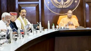 योगी कैबिनेट का टीचिंग स्टाफ को सौगात।