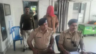 चोरी की बाइक नेपाल में खपाने की थी तैयारी