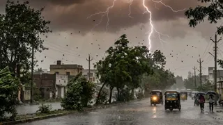 औरंगाबाद में 3 दिन मौसम खराब, आंधी-पानी और वज्रपात का अलर्ट (AI Generated Image)