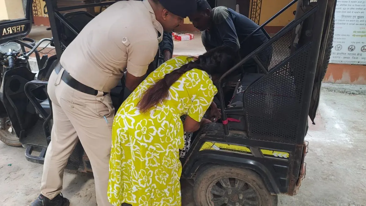 Simultala Railway Accident RPF Rescues Injured Youth in Jamui