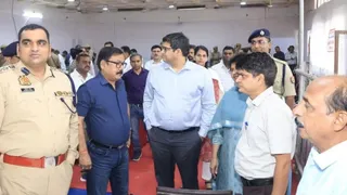 8 सीटों पर 150 उम्मीदवारों के भाग्य का फैसला